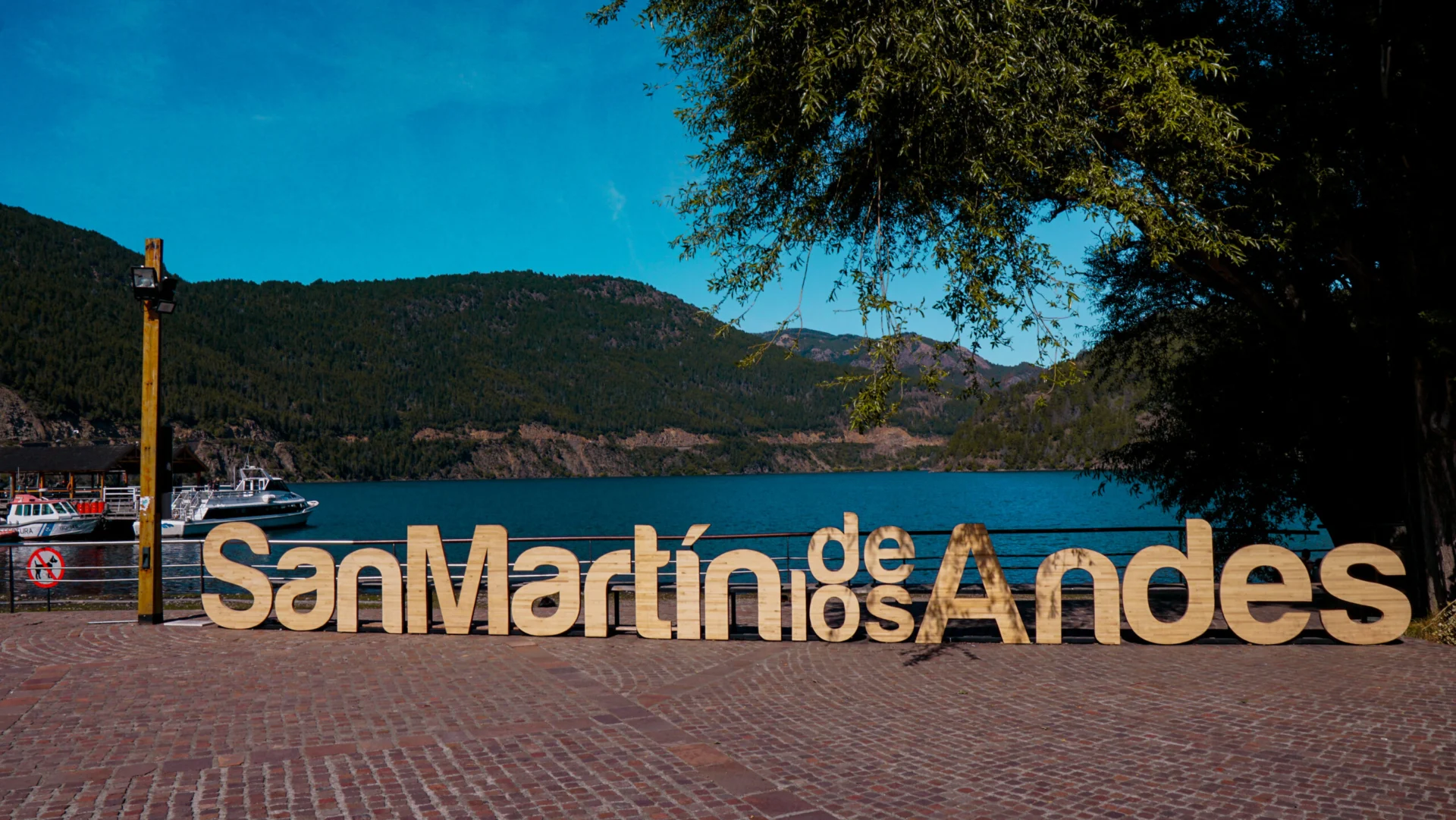 Cartel de la costanera