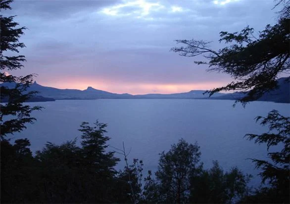 Lago Curruhué y Lahuen-co, Termas de Epulafquen