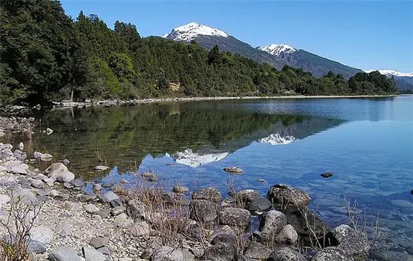 Meliquina y Filo Hua Hum